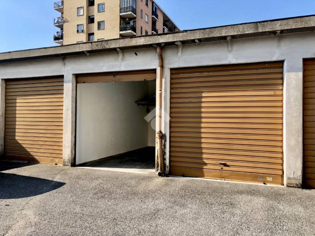 Garage in vendita a Grugliasco via Moncalieri, 160