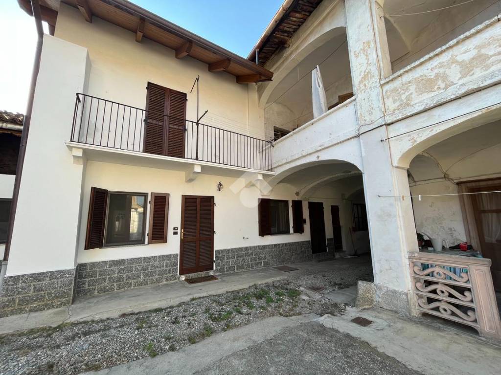 Casa Indipendente in vendita a Lombardore via XXIV Maggio, 13