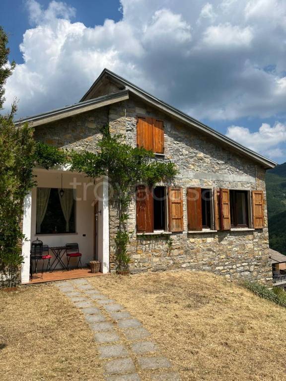 Villa in in vendita da privato a Santa Margherita di Staffora frazione Casale Staffora, 27/b