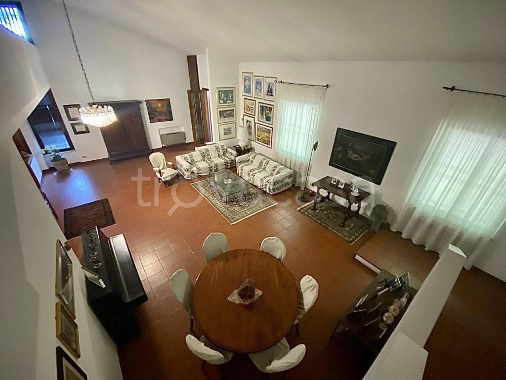 Villa in vendita a Cremona via Carpena, 13