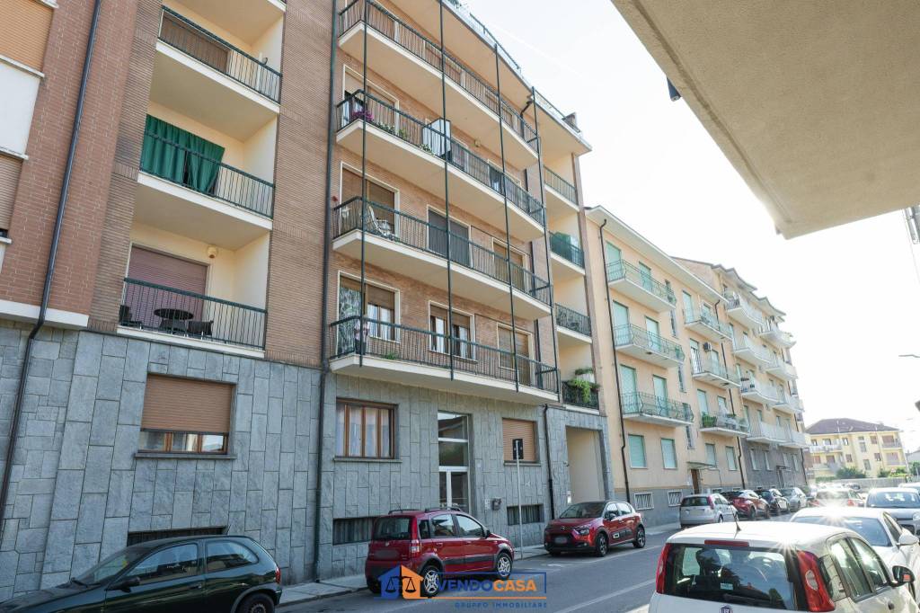 Appartamento in vendita a Carmagnola via Giacomo Puccini, 7