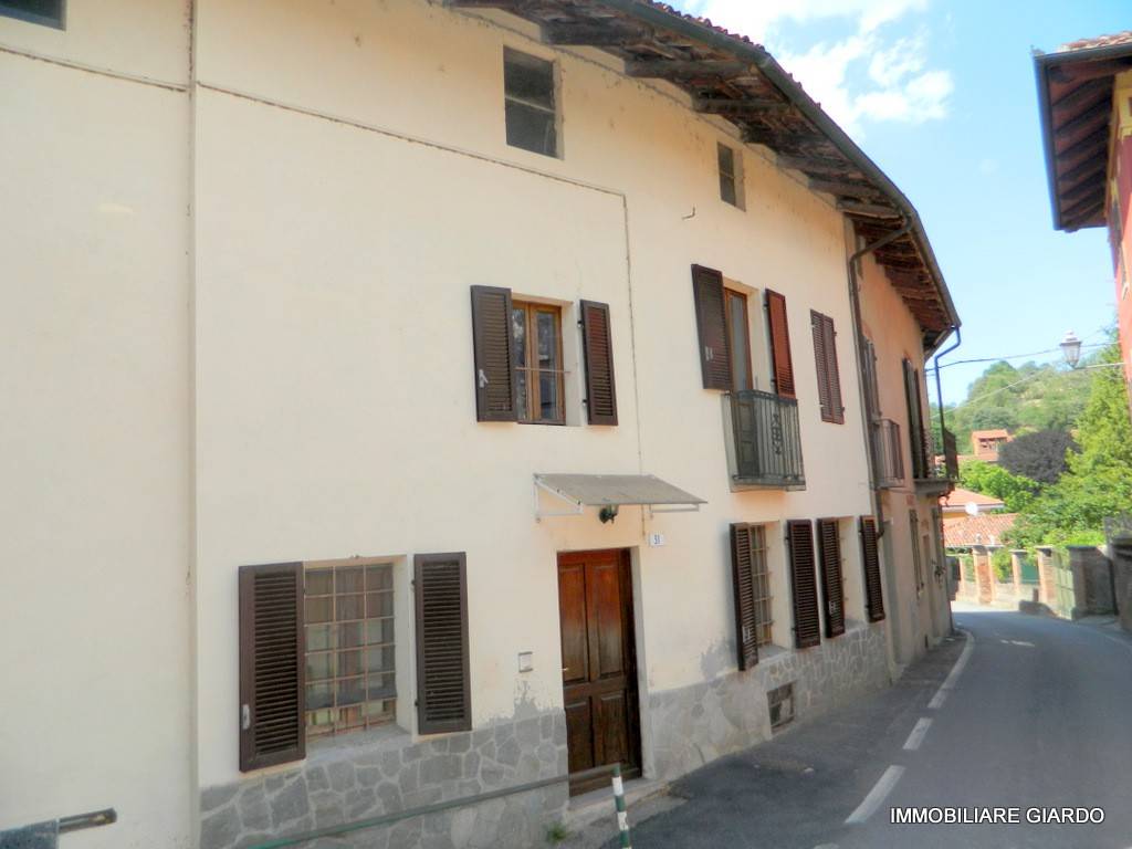 Casa Indipendente in vendita a Castelnuovo Don Bosco via Argentero, 31