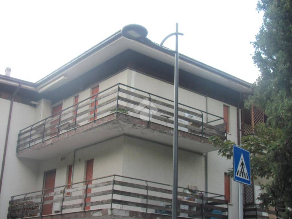 Appartamento in vendita a Caramanico Terme via della libertà, 25