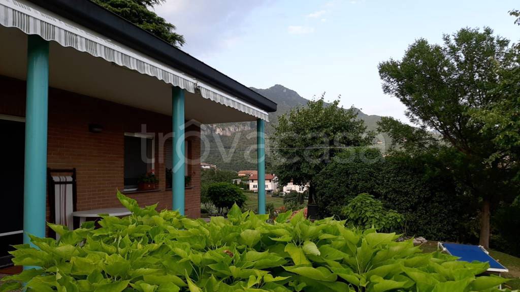 Villa a Schiera in vendita a Civate via Isella, 4/a
