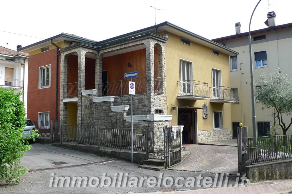 Villa in vendita a Ponteranica via Valbona