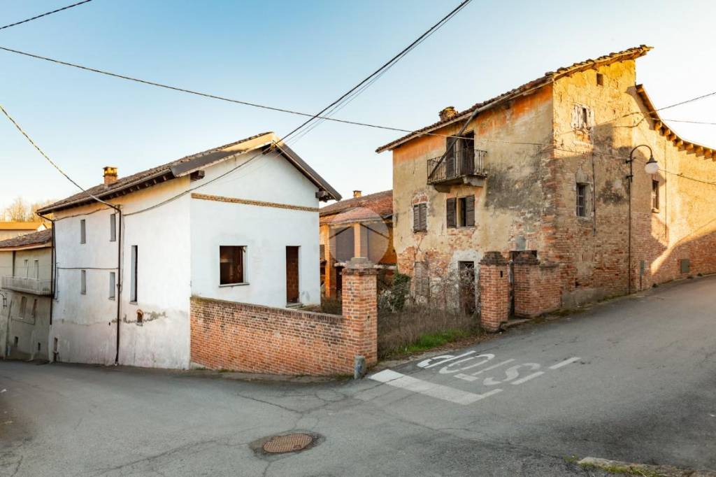 Casa Indipendente in vendita a Corsione via Roggero, 1