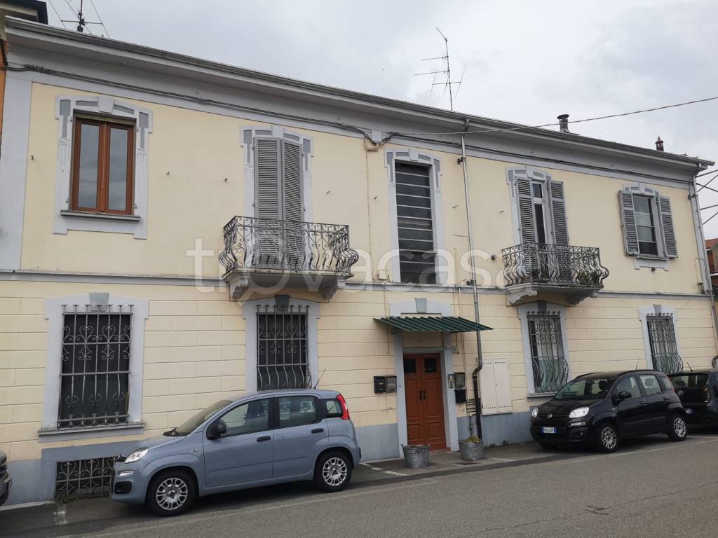 Casa Indipendente in vendita a Santhià corso Nuova Italia, 3
