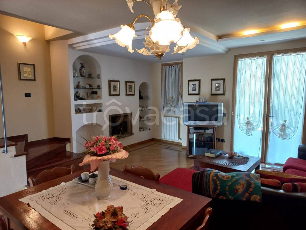Villa a Schiera in vendita a Montefiore Conca via Provinciale, 3945