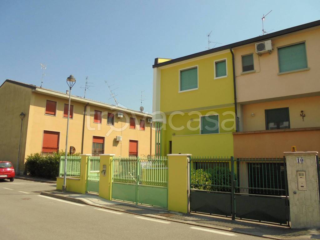 Villa a Schiera in vendita a Soresina via Maineri