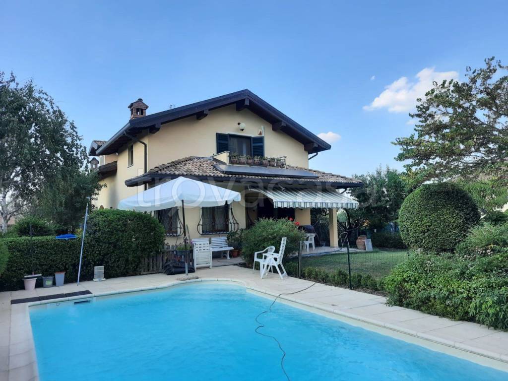Villa in vendita a Silvano d'Orba via Novi