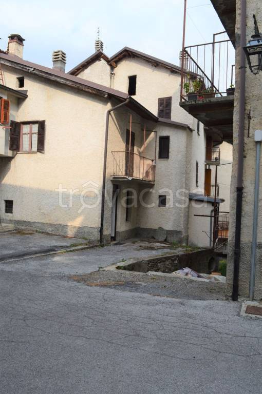 Casa Indipendente in vendita a Pamparato via Prato, 64