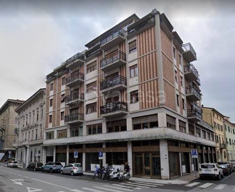Ufficio in vendita a Carrara via Massimo d'Azeglio, 3