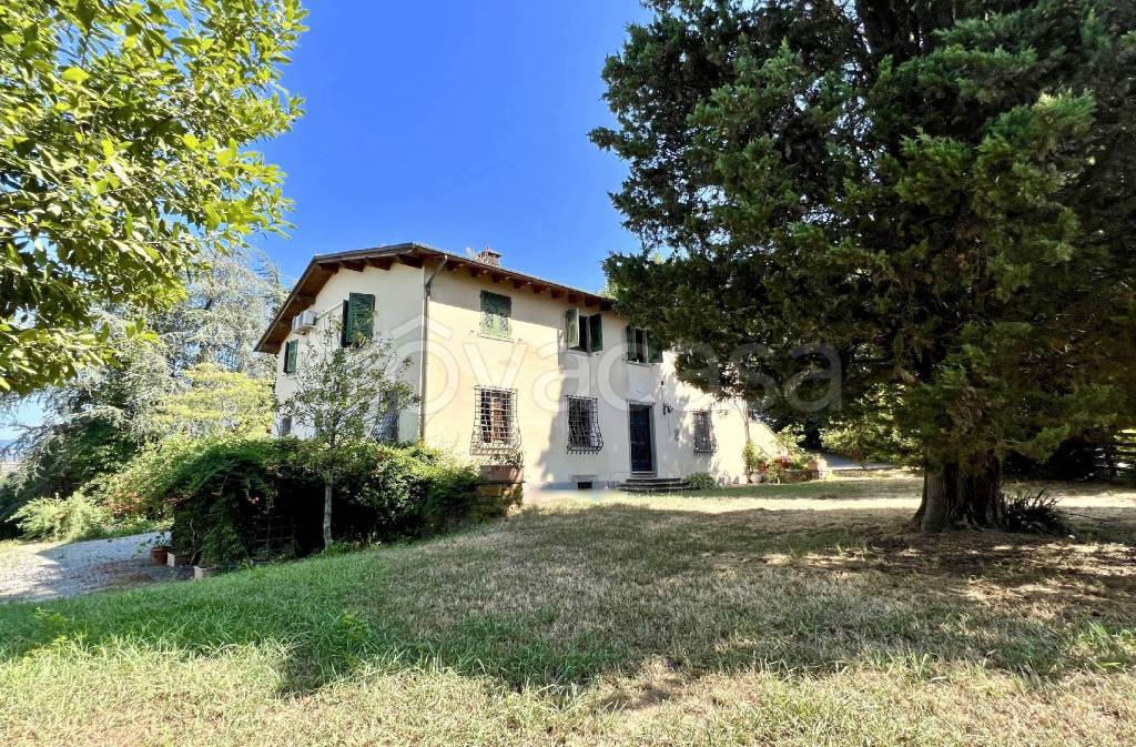 Villa in vendita a Capannori strada Vicinale dei Dovichi, 21