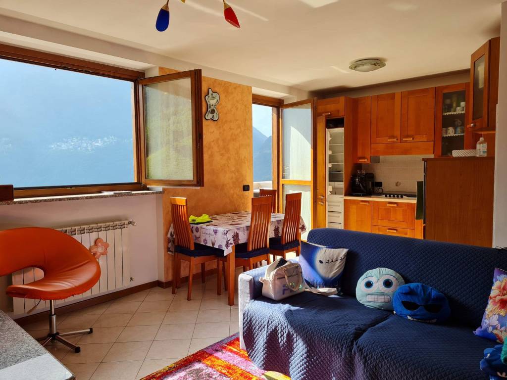Appartamento in vendita a Caspoggio via Alpini, 58