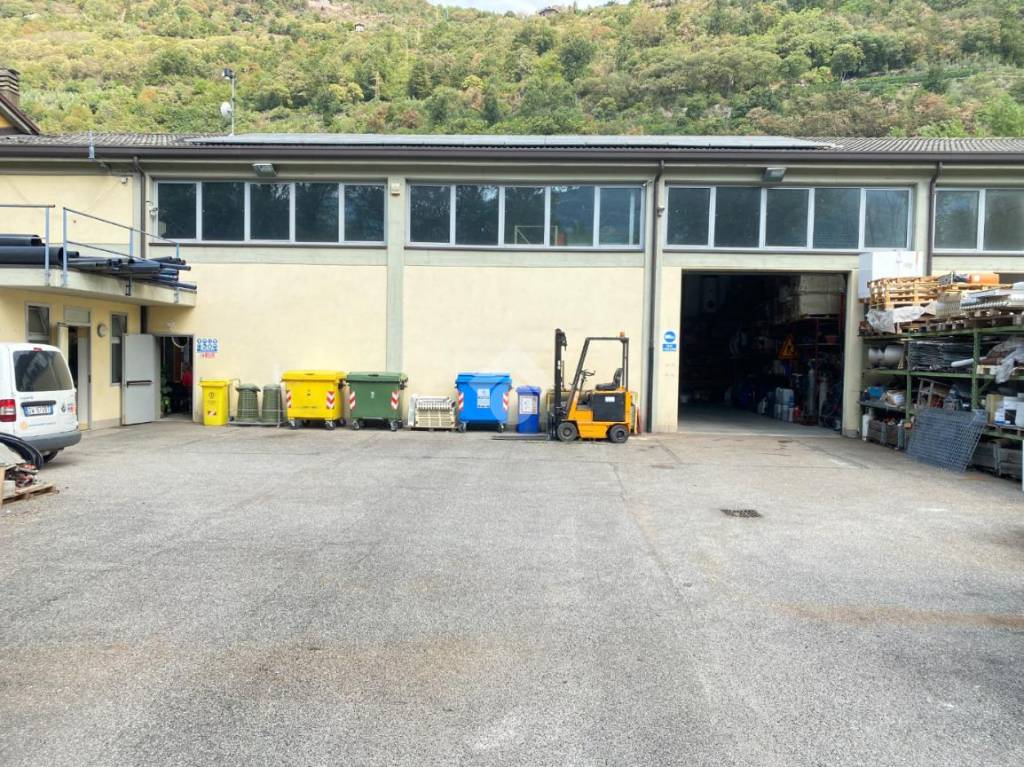 Capannone Industriale in vendita a Darfo Boario Terme via nazionale, 40