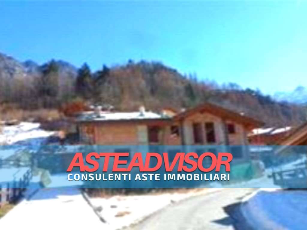 Villa Bifamiliare all'asta a Brusson frazione Arcesaz - Strada Augustin