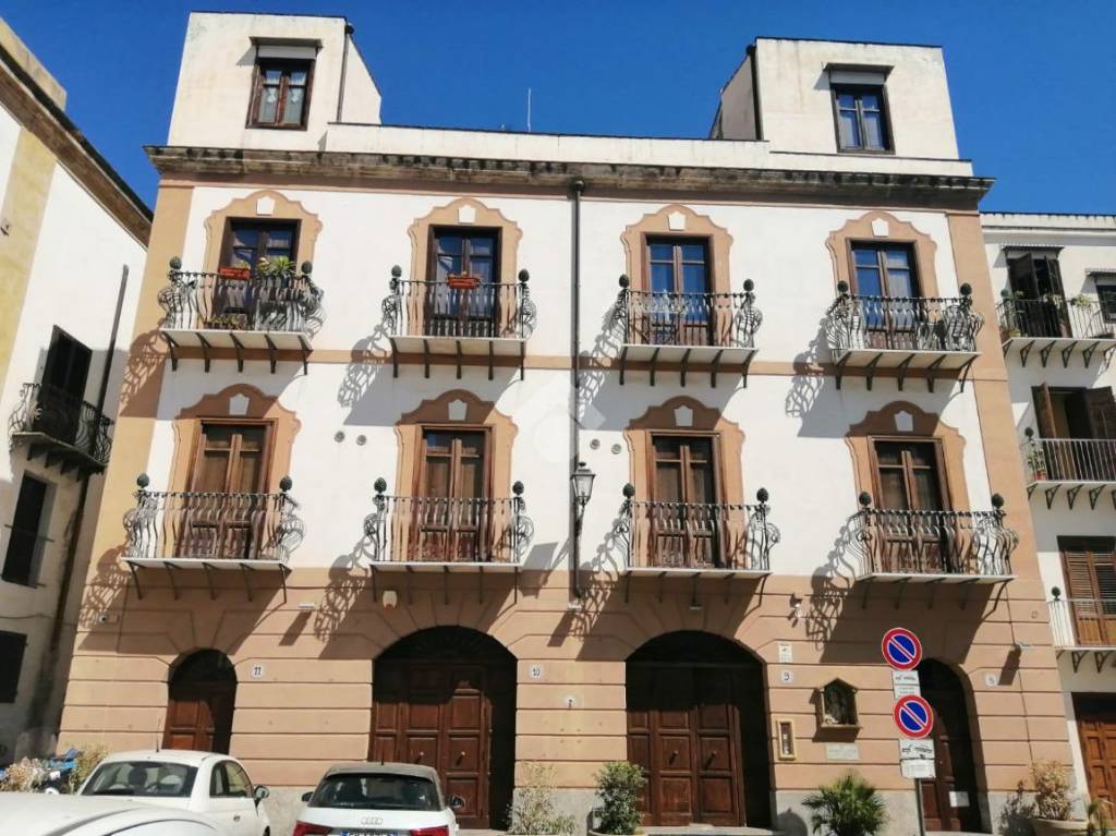 Appartamento in vendita a Palermo piazza san Nicolò degli Scalzi, 9