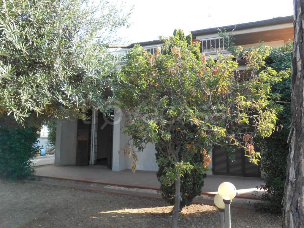 Villa in vendita a Fano strada Nazionale Adriatica Sud, 253
