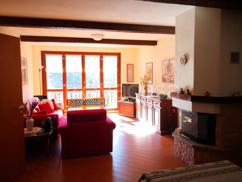 Appartamento in in vendita da privato a Sormano via Monte San Primo, 9