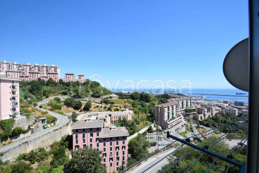 Appartamento in vendita a Genova via Gaetano Salvemini
