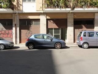 Garage in vendita a brindisi via risorgimento, 20