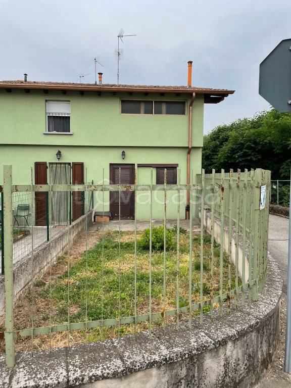 Villa Bifamiliare in vendita a Genivolta
