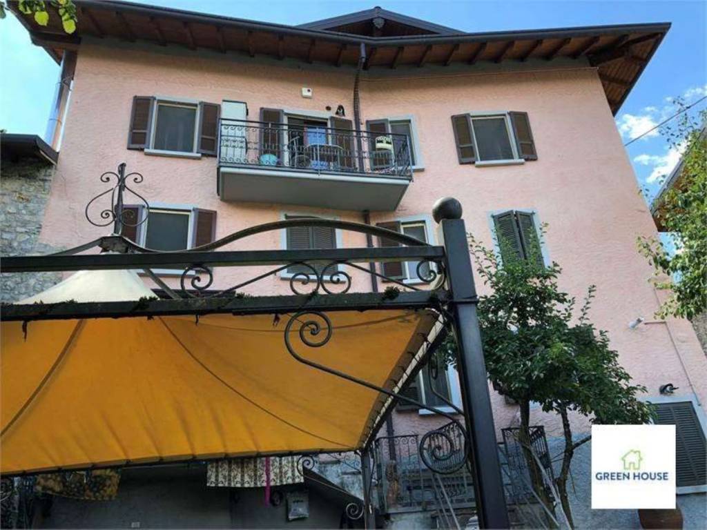 Villa in vendita a Camoneone via Padre Bugada