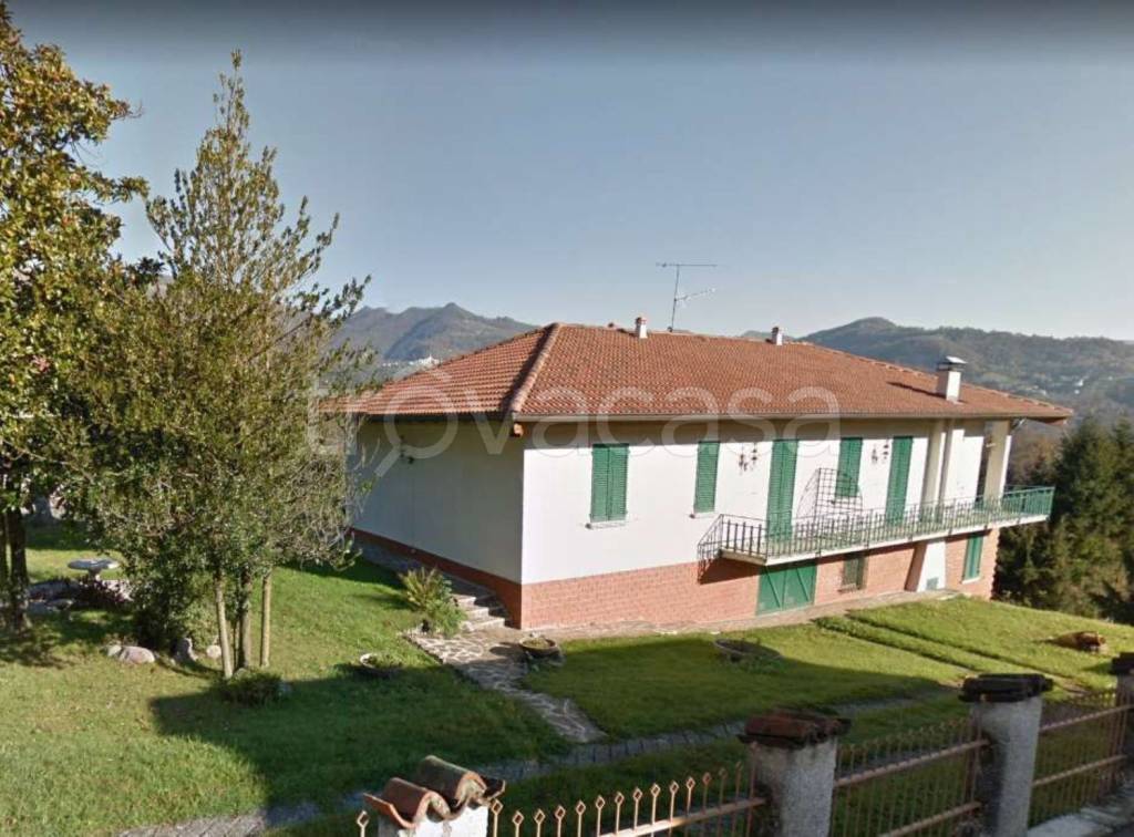 Villa in vendita a Sant'Omobono Terme via Sant'Omobono
