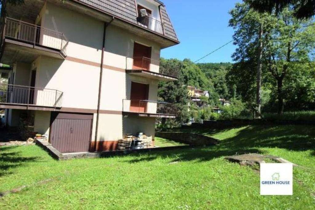 Appartamento in vendita a Val Brembilla via Alcide De Gasperi