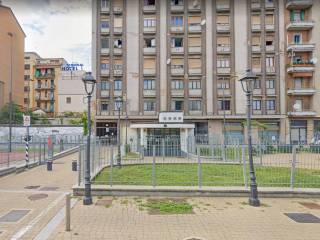 Garage in vendita a milano via giovanni battista sammartini