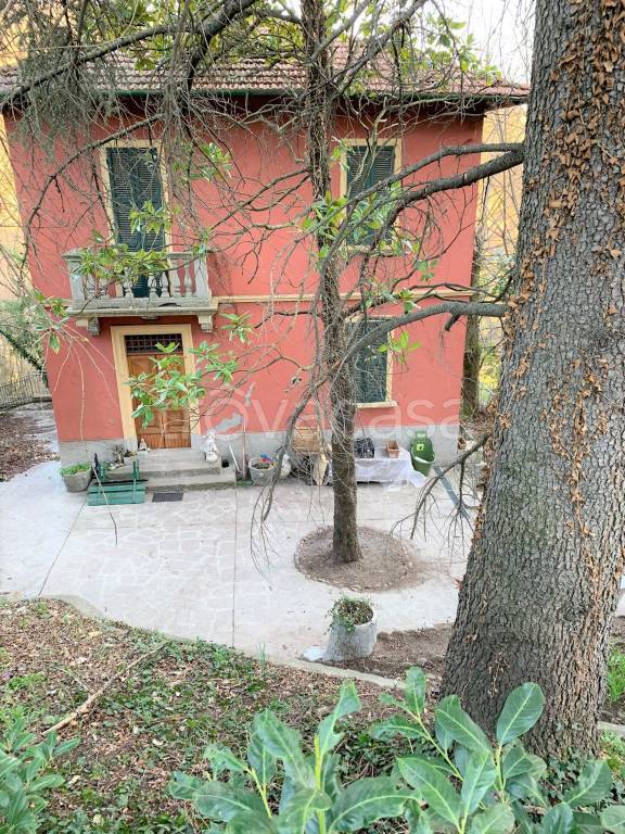 Villa in vendita a Vergato via Nazionale