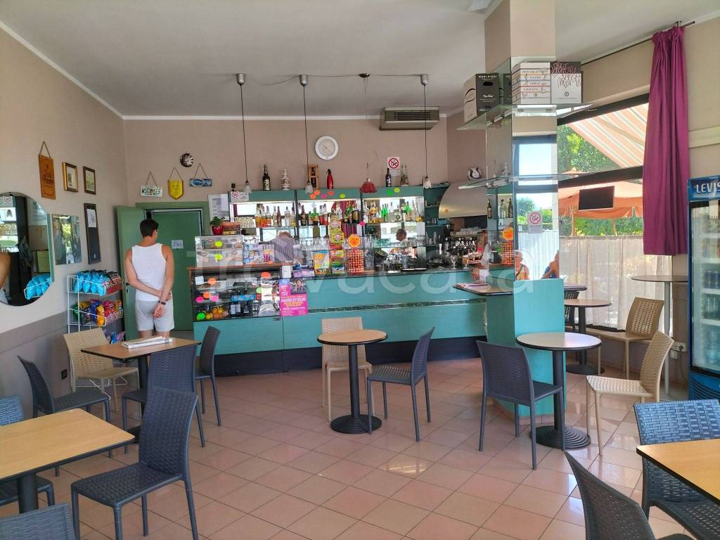 Bar in in affitto da privato a Castelnuovo del Garda via Mantovana, 56
