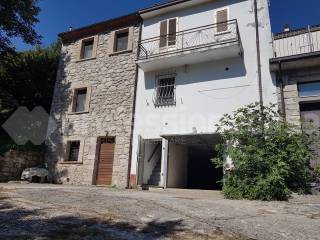 Garage in vendita a castel del giudice via borgo saletta