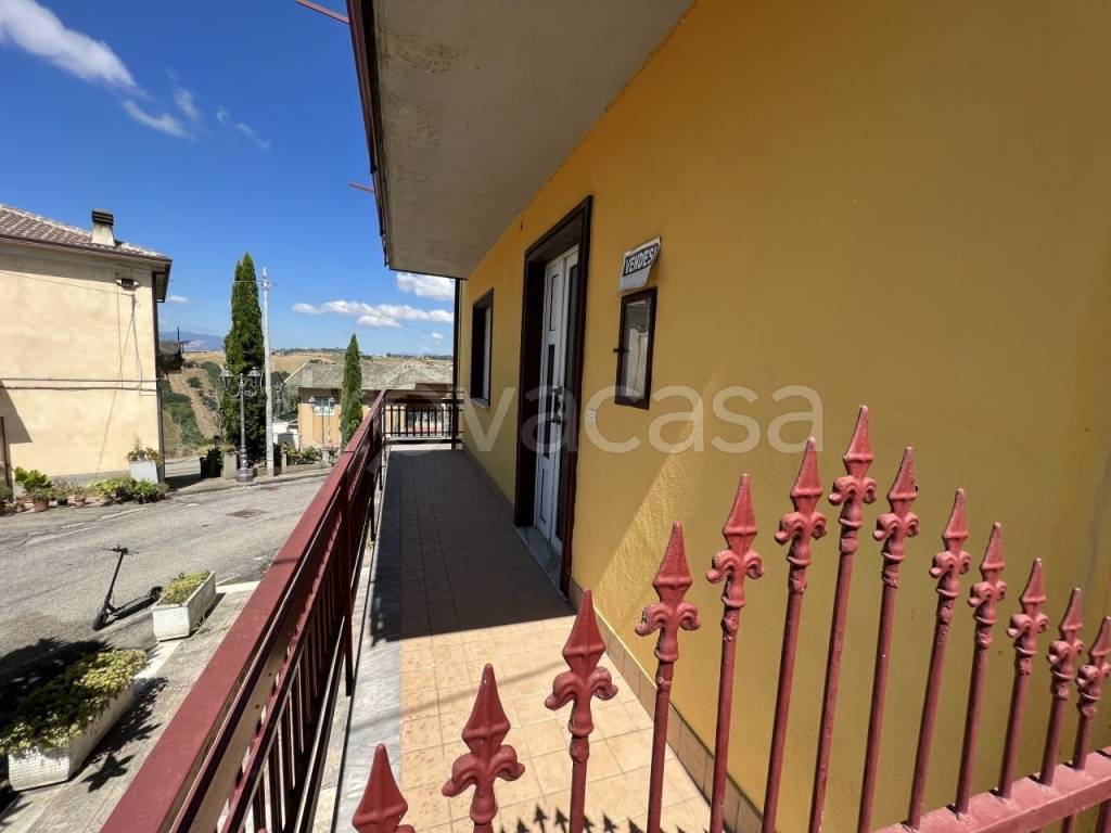 Appartamento in in vendita da privato a Sant'Arcangelo Trimonte via Largo La Loggia, 43