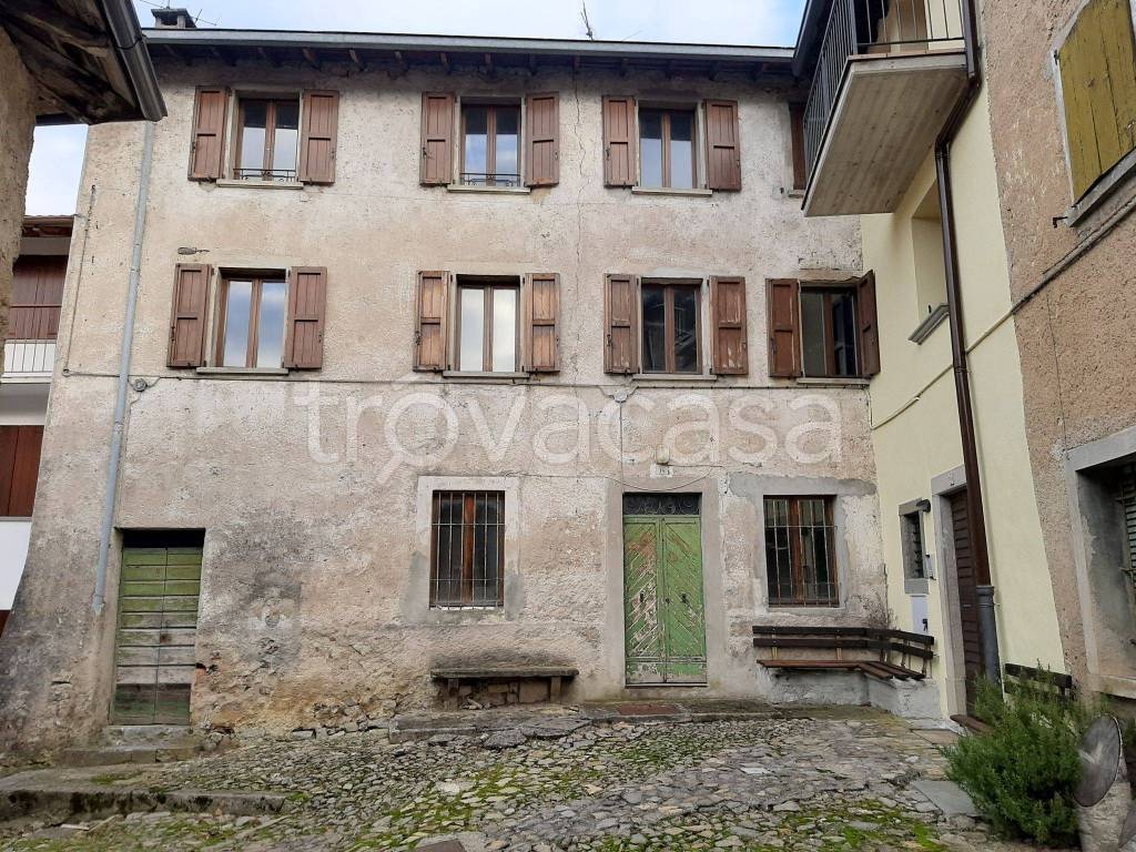Casale in in vendita da privato a Costa Serina via Don Antonio Locatelli