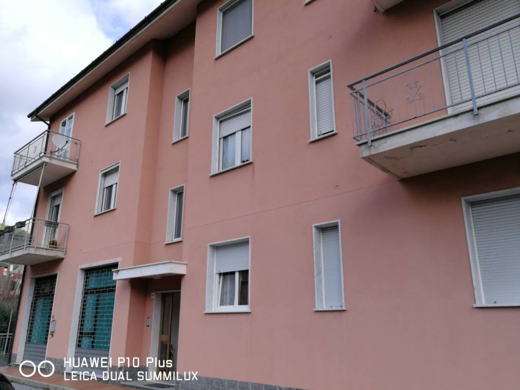 Appartamento in in vendita da privato a Vado Ligure via Piave