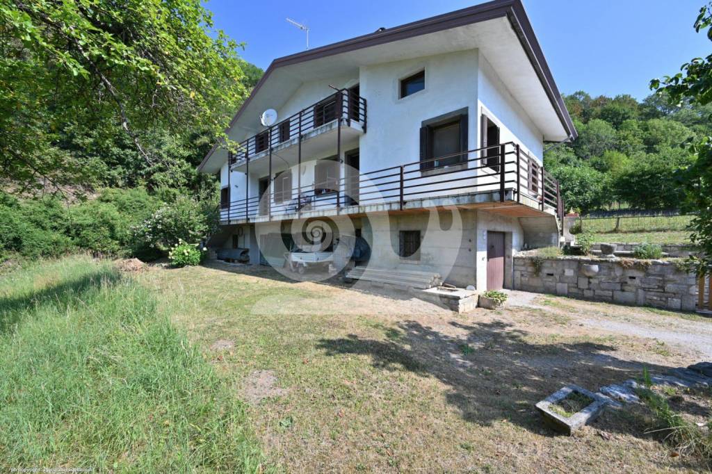 Villa Bifamiliare in vendita a Montenars