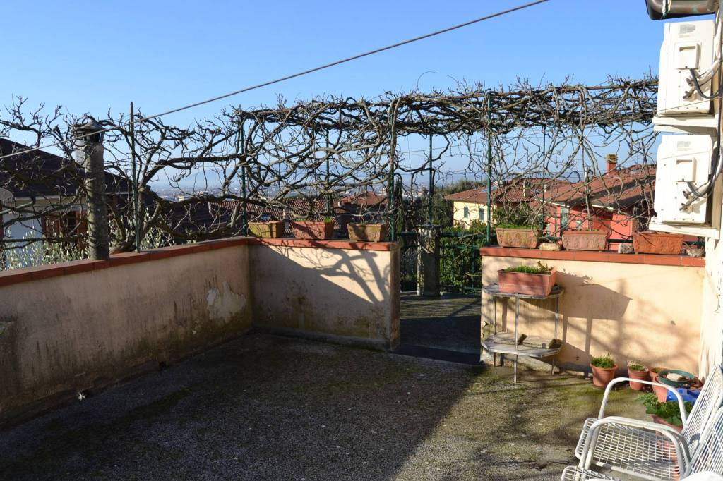 Villa in vendita a Monsummano Terme via Lorenzo Ventavoli