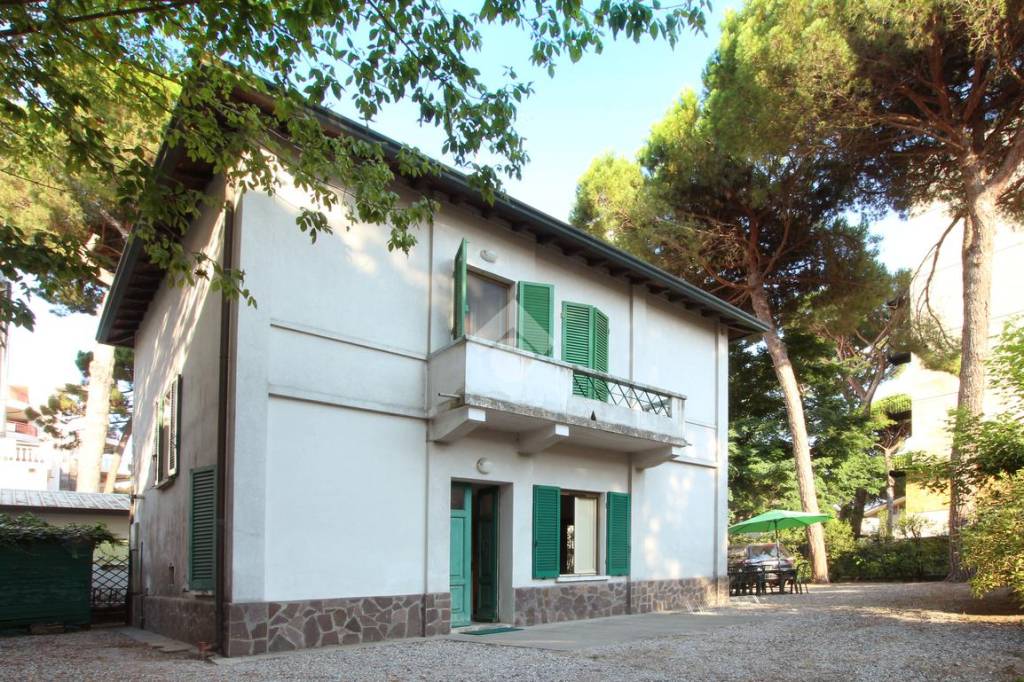 Casa Indipendente in vendita a Cervia viale a. Gramsci, 37