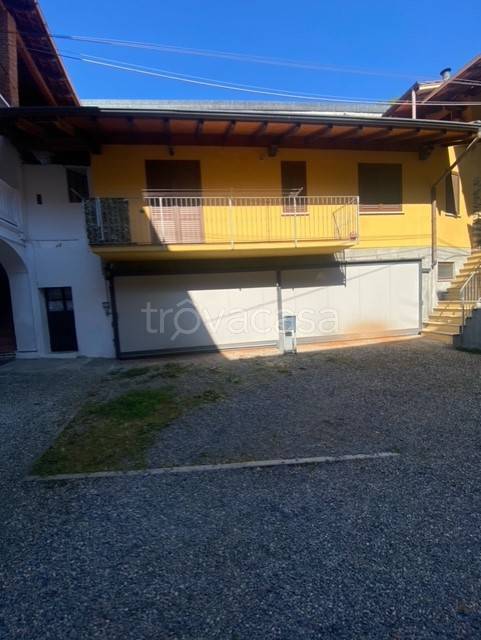 Casa Indipendente in vendita a Serravalle Sesia via San Grato, 15