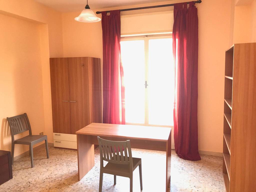 Appartamento in in affitto da privato a Reggio di Calabria via Francesco Baracca, 15