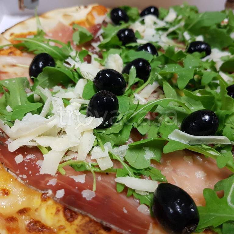 Pizzeria in vendita a Verucchio via Casale