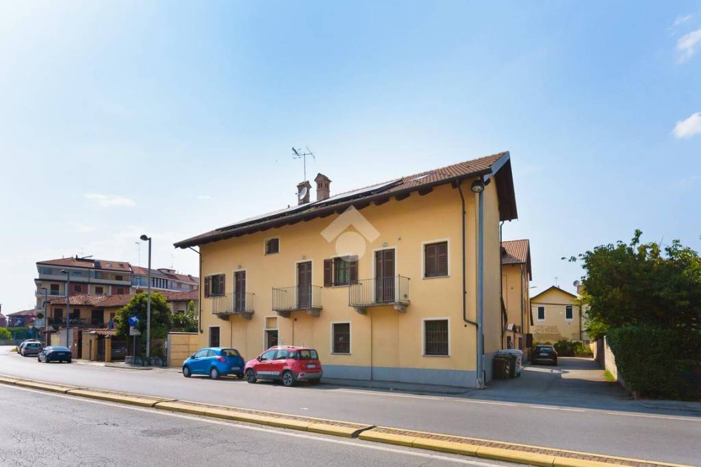 Appartamento in vendita a Bra via Vittorio Veneto, 26