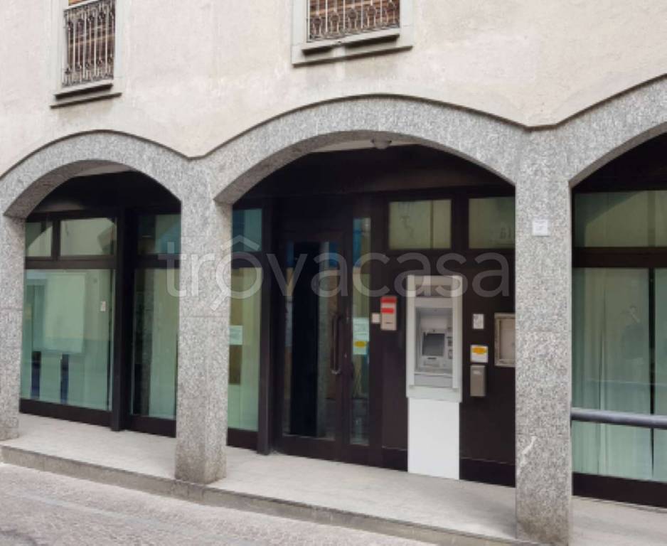 Filiale Bancaria in vendita a Urgnano via Matteotti 157