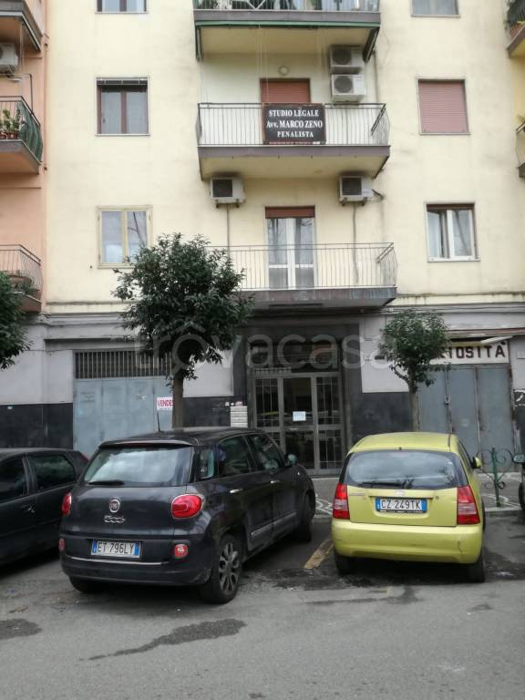 Ufficio in in affitto da privato a Napoli via Fabio Giordano, 45