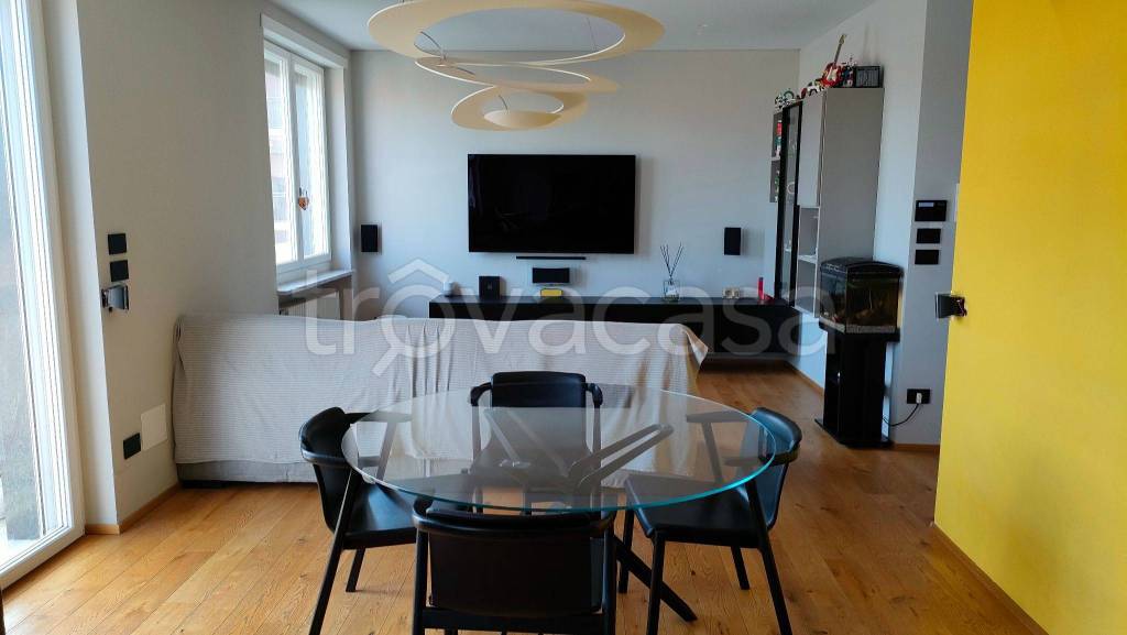 Appartamento in in vendita da privato a Grugliasco via Giuseppe Mazzini, 28