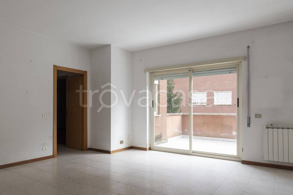 Appartamento in vendita a Roma via Misurina,69
