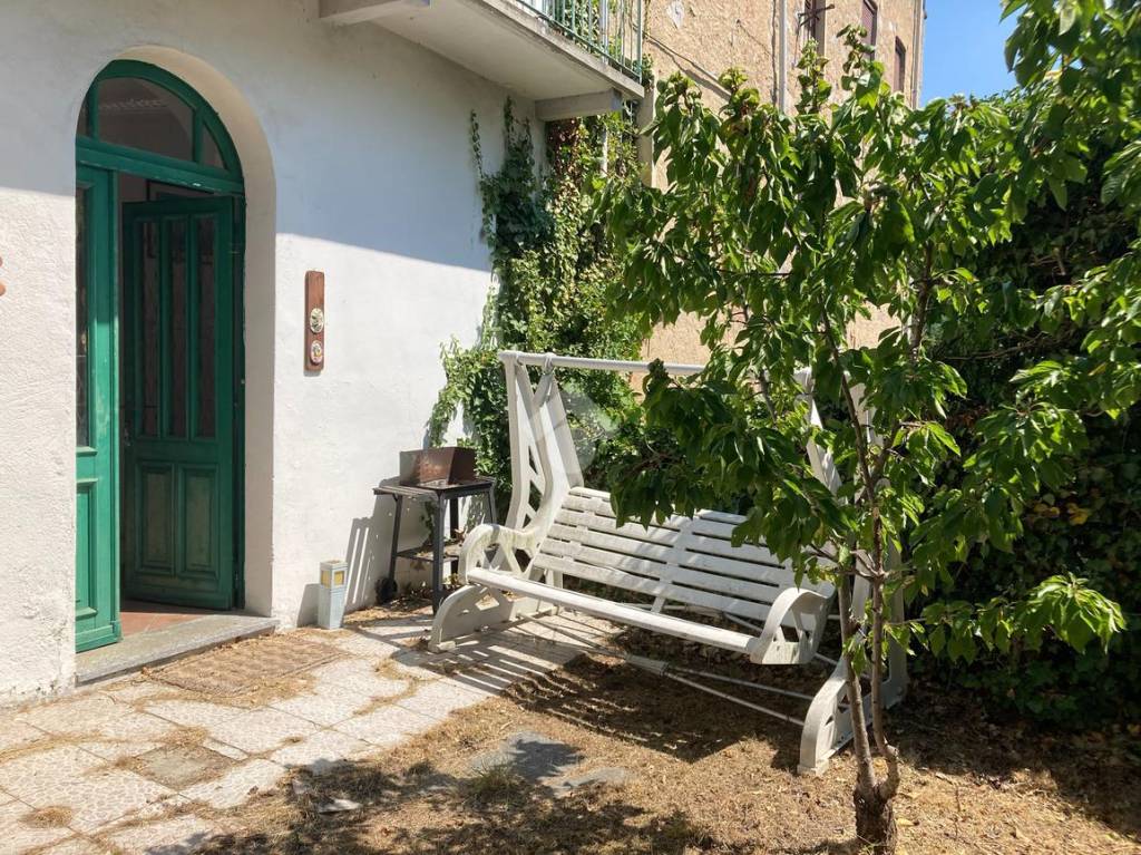 Casa Indipendente in vendita a Valdilana frazione simone, 106