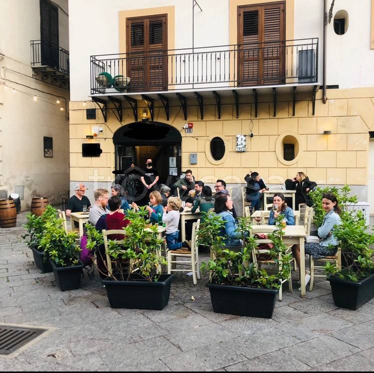 Pub in in vendita da privato a Palermo via Concettina Ramondetta Fileti, 10