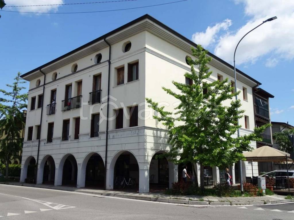 immagine annuncio 1 di 8